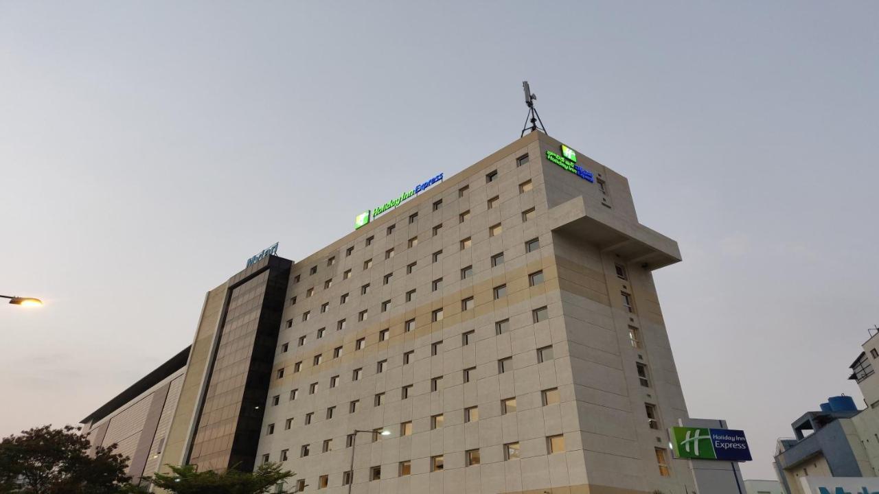 Holiday Inn Express Hyderabad Hitec City By Ihg Exteriér fotografie